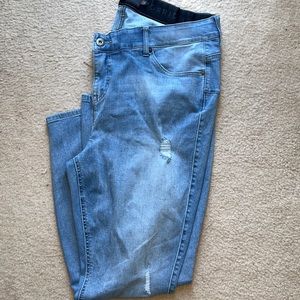 Torrid bombshell skinny jeans